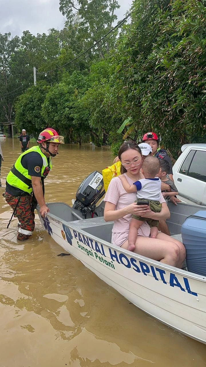 Support for Flood Victims in Malaysia 3